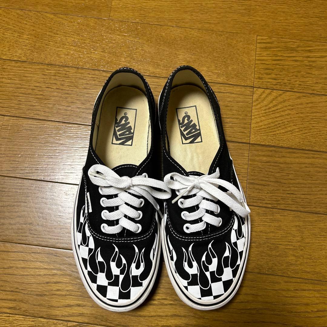 Vans Authentic Checker Flame - メルカリ