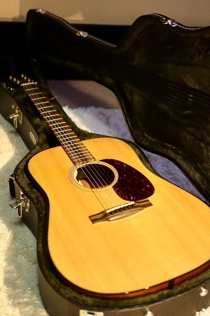 【美品】Martin D-18 Standard Lr.Baggs Anthem The Martin D-18E recorded direct - LR Baggs Anthem - YouTube