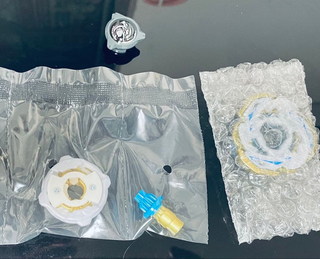 【ベイブレードX】ワルキューレボルトs4-70V ライノボルト レアベイゲットバトルに新レアベイ「ワルキューレボルトS4-70V メタル