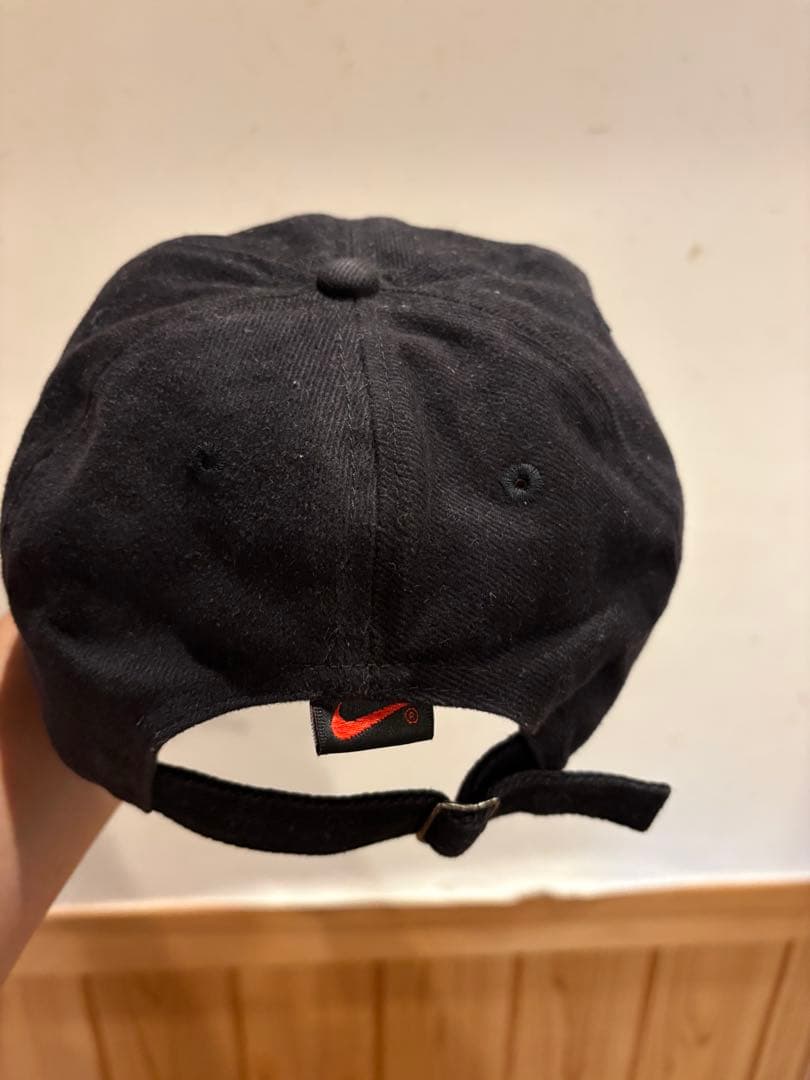 Nike ブラック キャップ 90s - メルカリ