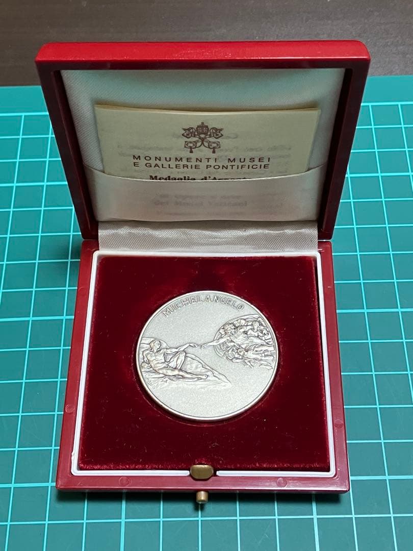 か*ジ様 バチカン美術館公式 ミケランジェロ 純銀メダル 1992年 SV925