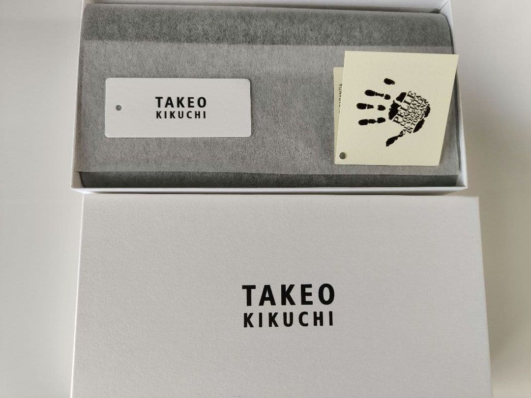 TAKEO KIKUCHI グリーンレザーかぶせ長財布