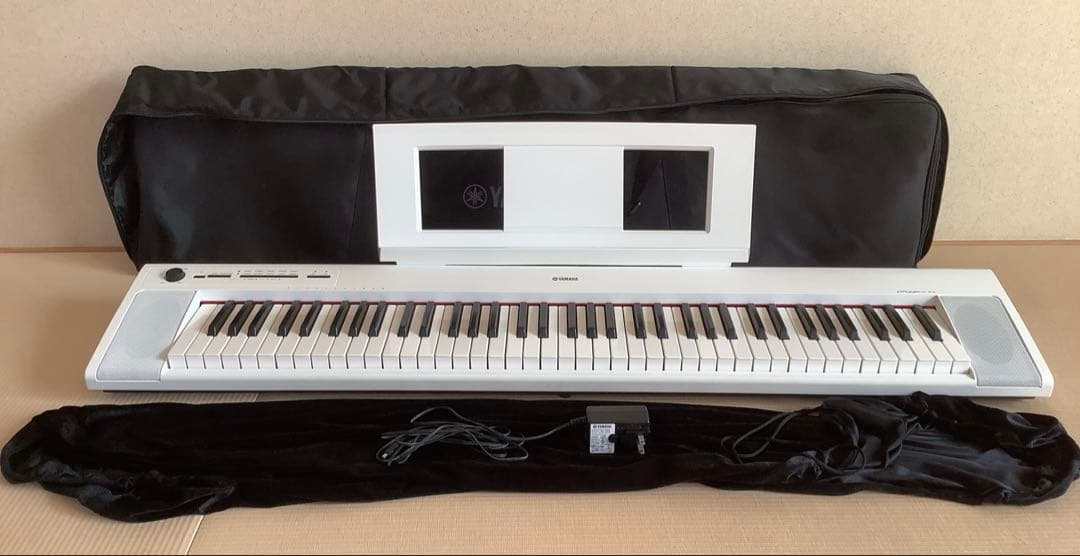 YAMAHA piaggero　NP-32 白　ソフトケース、キーボードカバー付