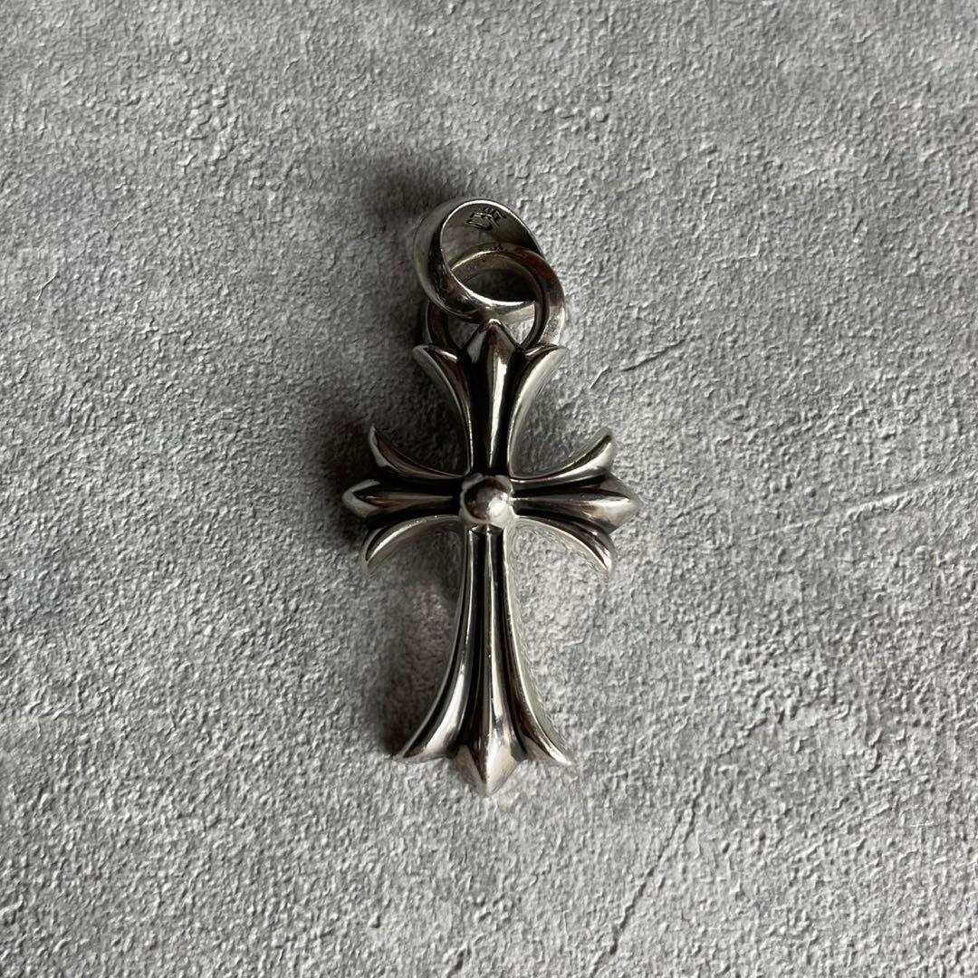 クロムハーツ CHクロスペンダントスモール with ベイル - メルカリ