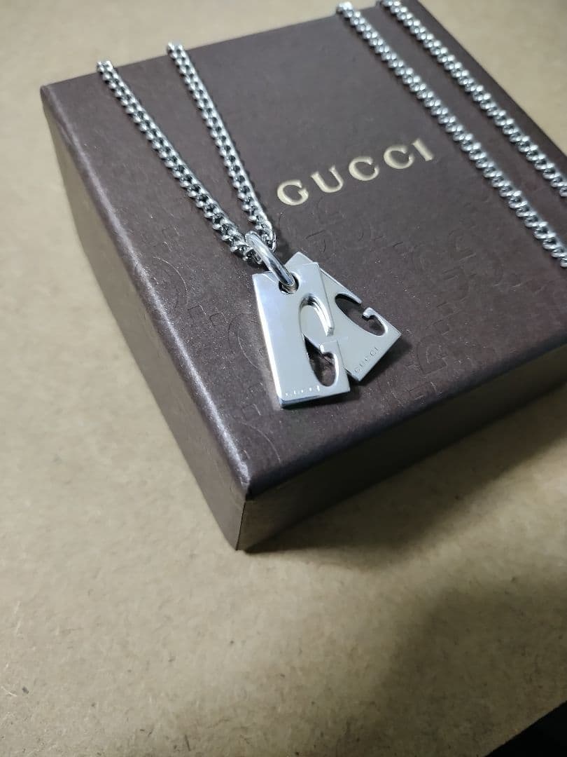 美品 GUCCI グッチ シルバー925 ダブルプレートネックレス 高級感あり