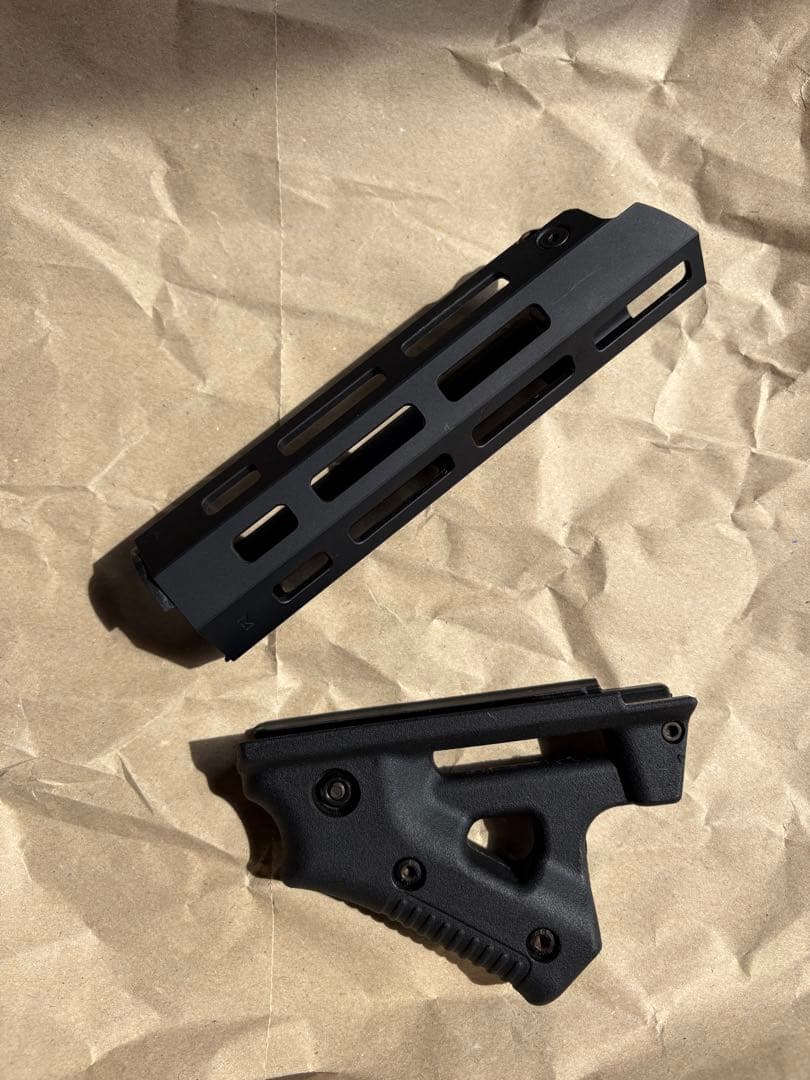 Wll TECH次世代MP5用M-LOKハンドガード