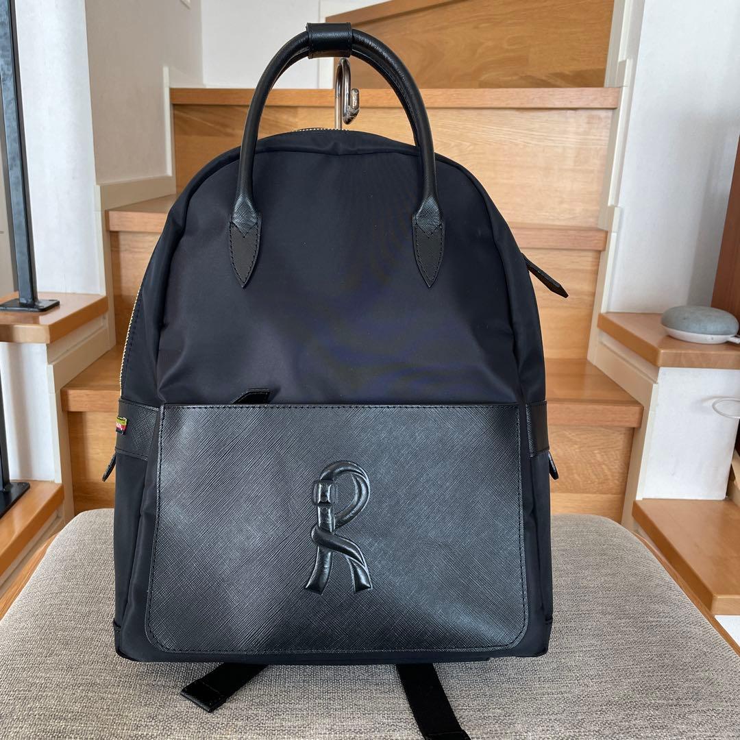 ロベルタディカメリーノ マッティーナ リュック ブラック Rロゴ