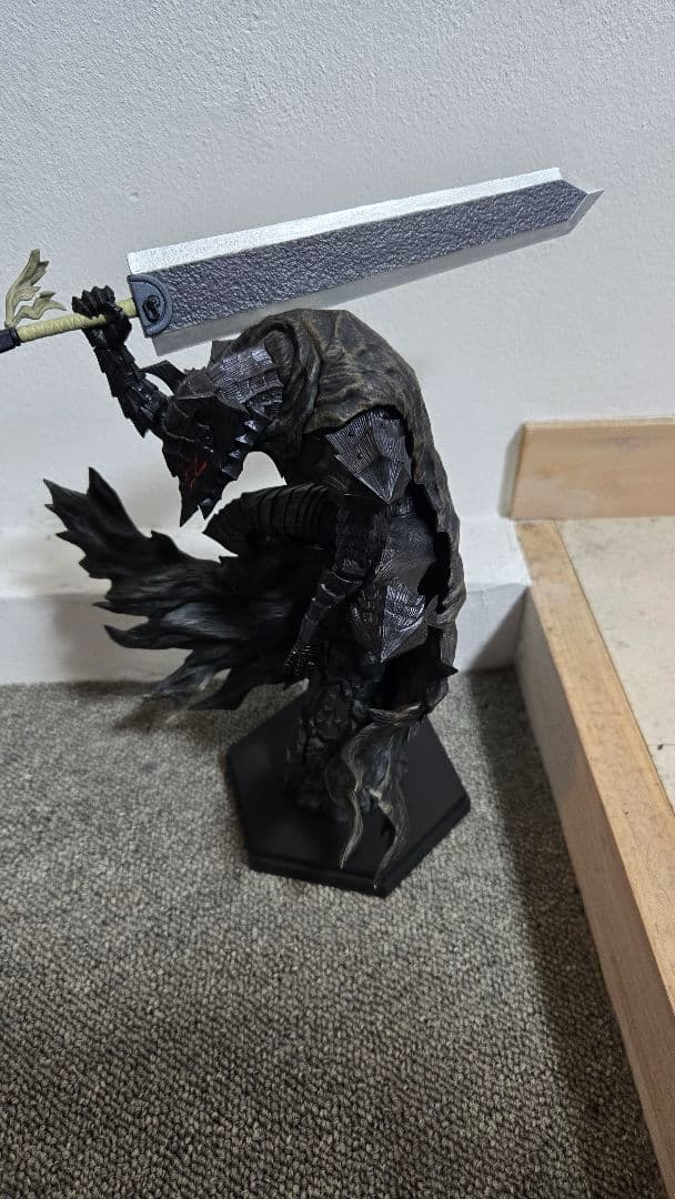 POP UP PARADE L ガッツ（狂戦士の甲冑）L ベルセルク