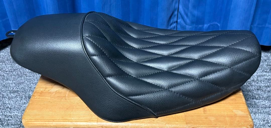 ハーレー スポーツスター XL883 XL1200 2004年以降 ソロシート