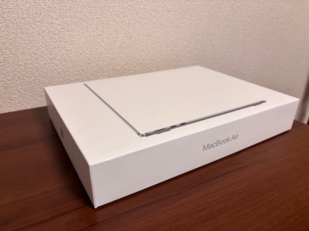 【US配列】MacBook Air M2 8GB/256GB スペースグレイ Amazon.com: Apple 2022 MacBook Air with Apple M2 Chip, 13-inch