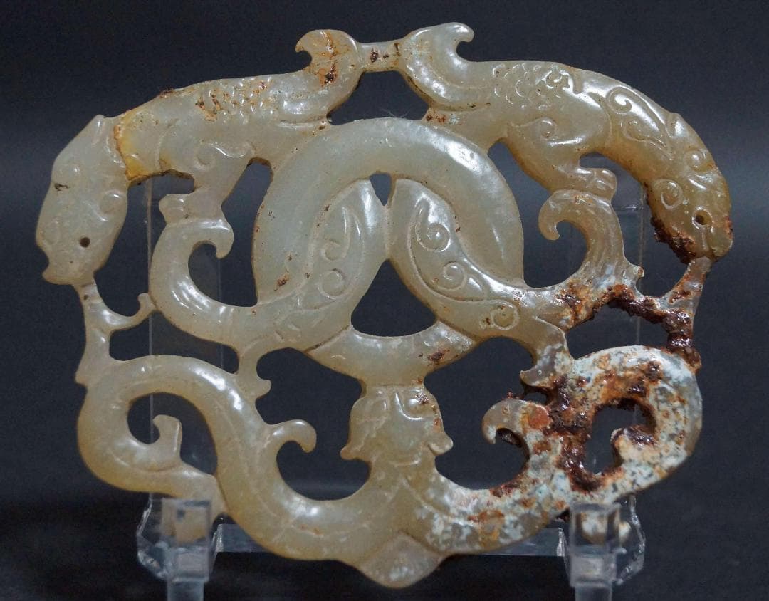 古玉 和田玉(ホータン)細工透かし彫り『獣』根付 緒締玉 玉佩 提げ物 装飾品