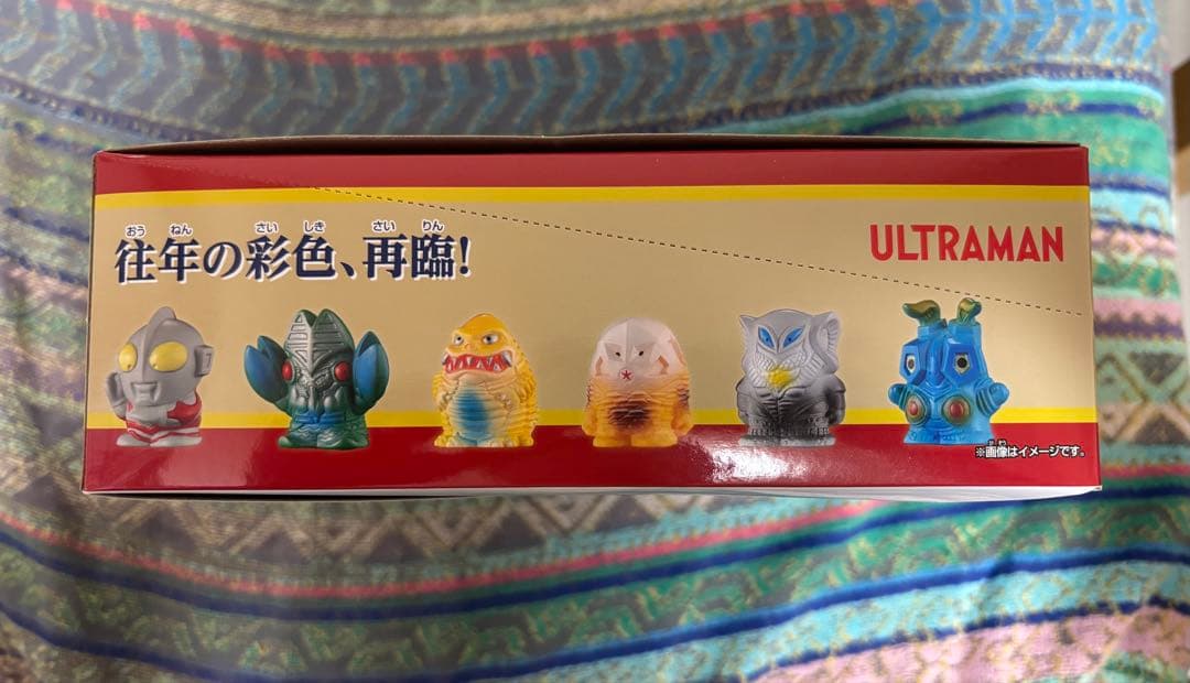 ウルトラ怪獣のレトロカラーの手のひらサイズフィギュア12体セット