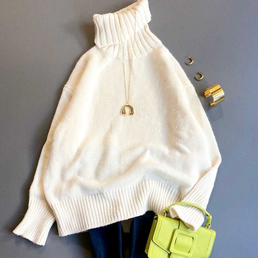 美品 ギャルリーヴィー ファインウーステッド タートルネックプルオーバー 近年