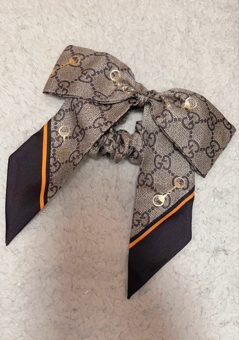GUCCI リボンヘアゴム　シュシュ