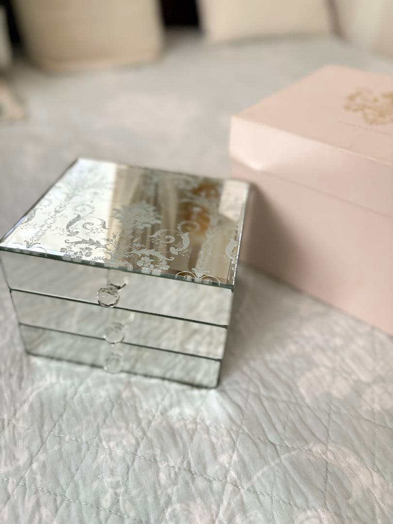 ローラアシュレイ　ジョゼッテ　ジュエリーボックス