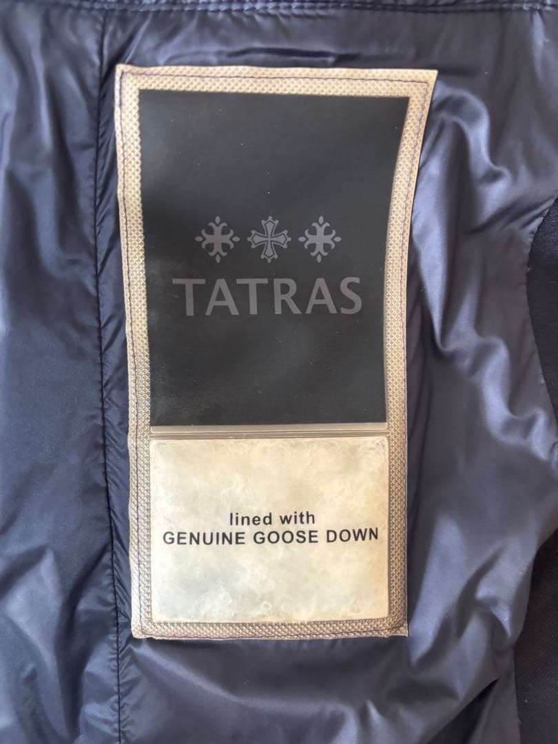 《おはぎ》TATRAS ネイビー ダウンジャケット フード付き
