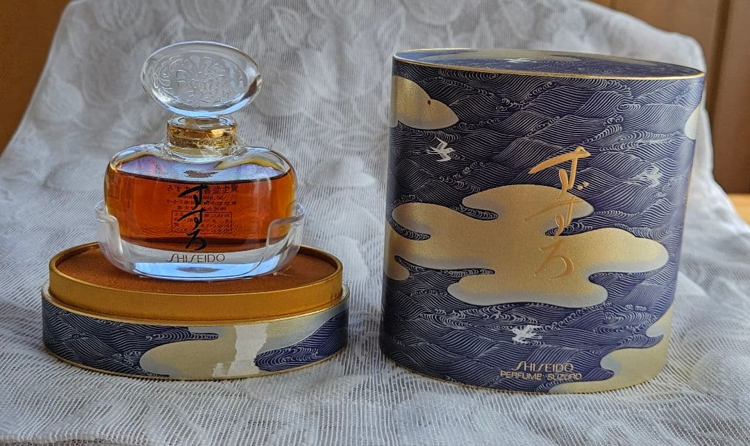SHISEIDO 女性用香水　すずろ