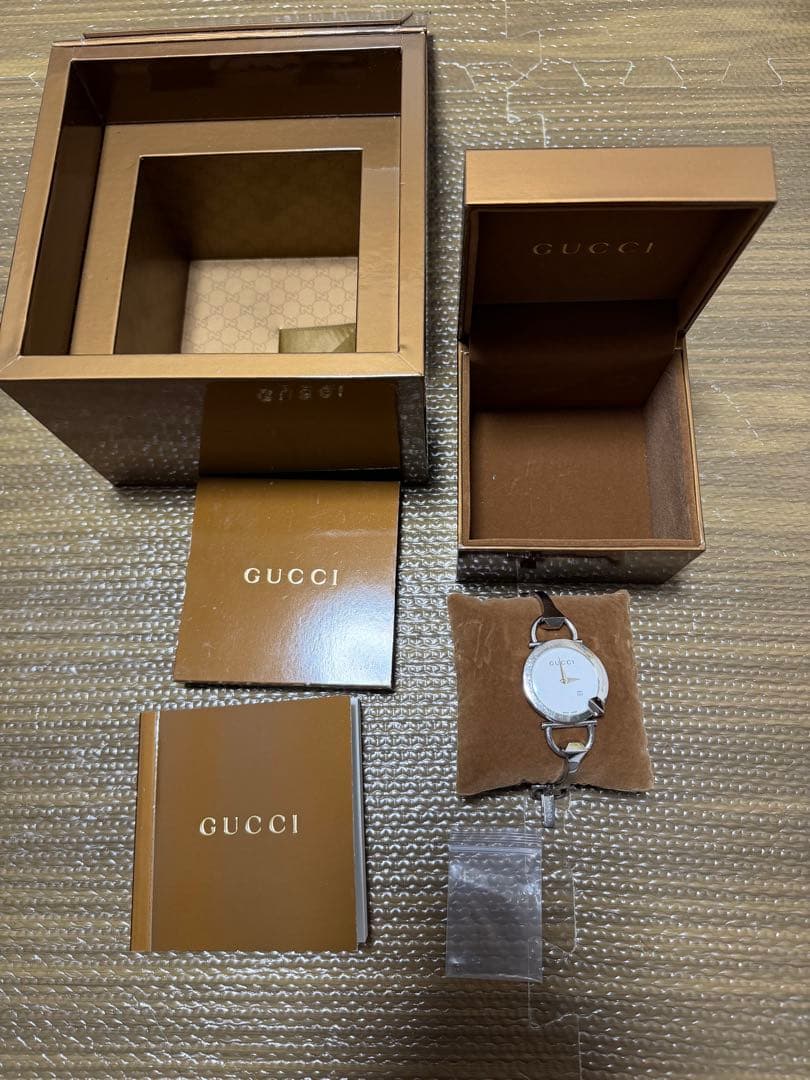 GUCCI ウォッチ G-タイムレス〕ウォッチ（40 mm） ・スチール | GUCCI公式