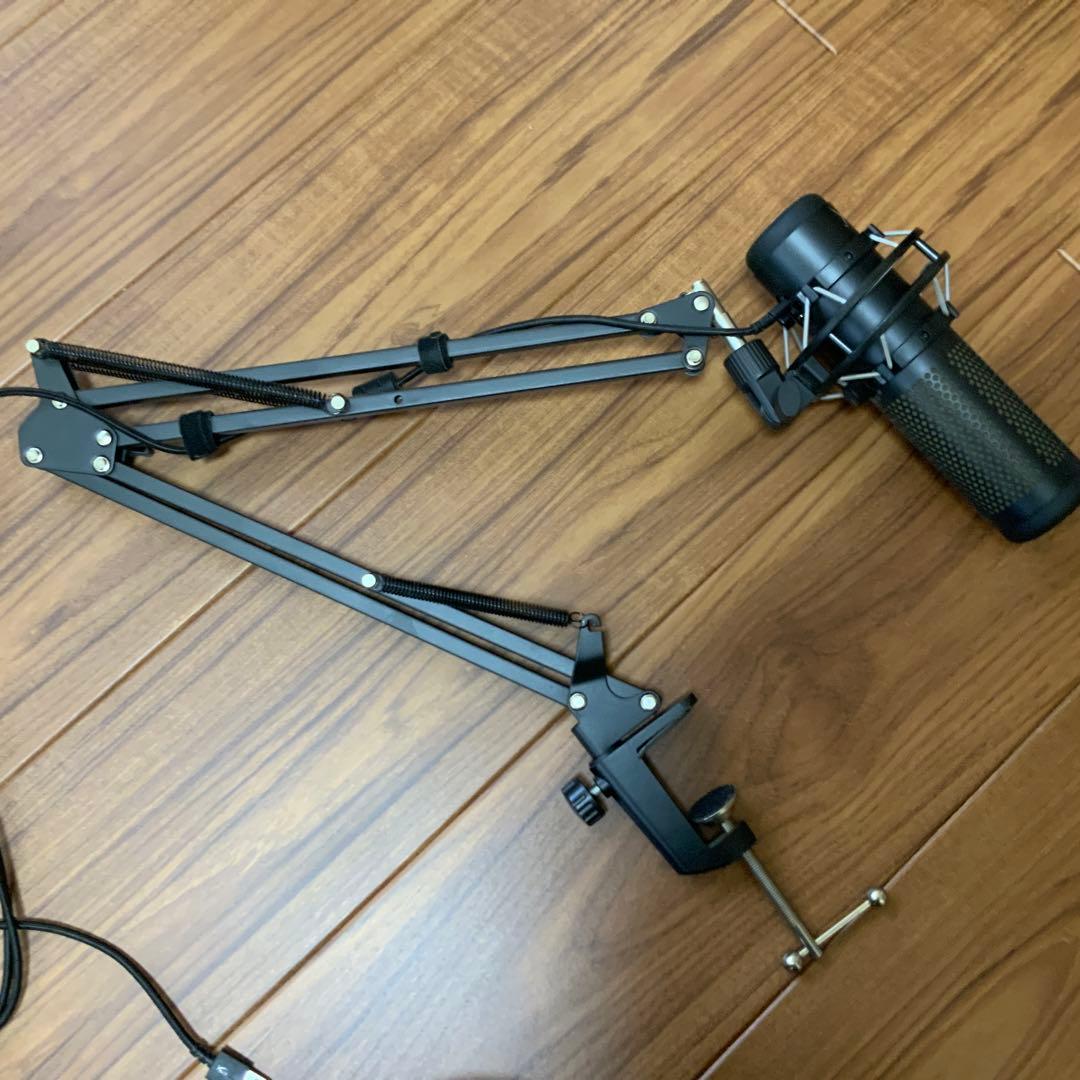 HyperX QuadCast S　マイクアーム付