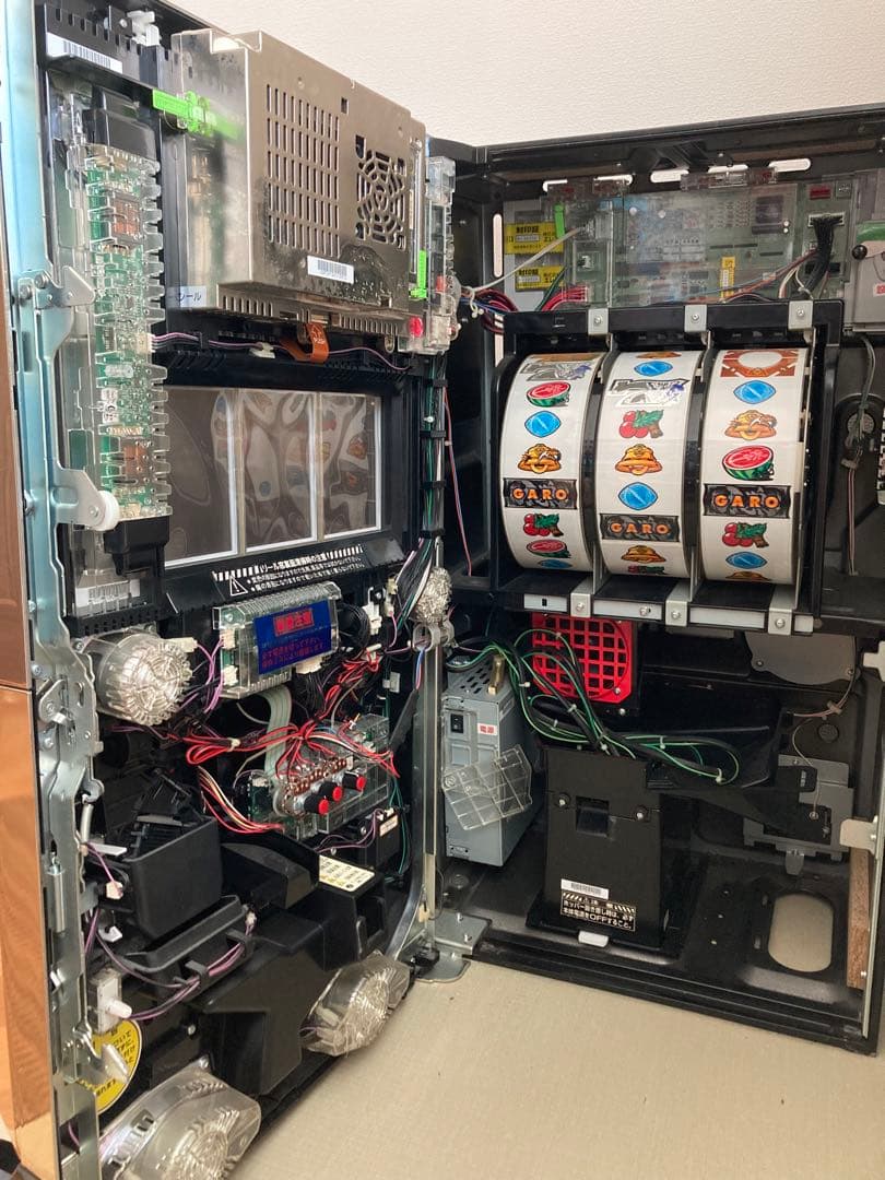 引き取り限定】初代牙狼 スロット実機 コイン不要機付 - メルカリ