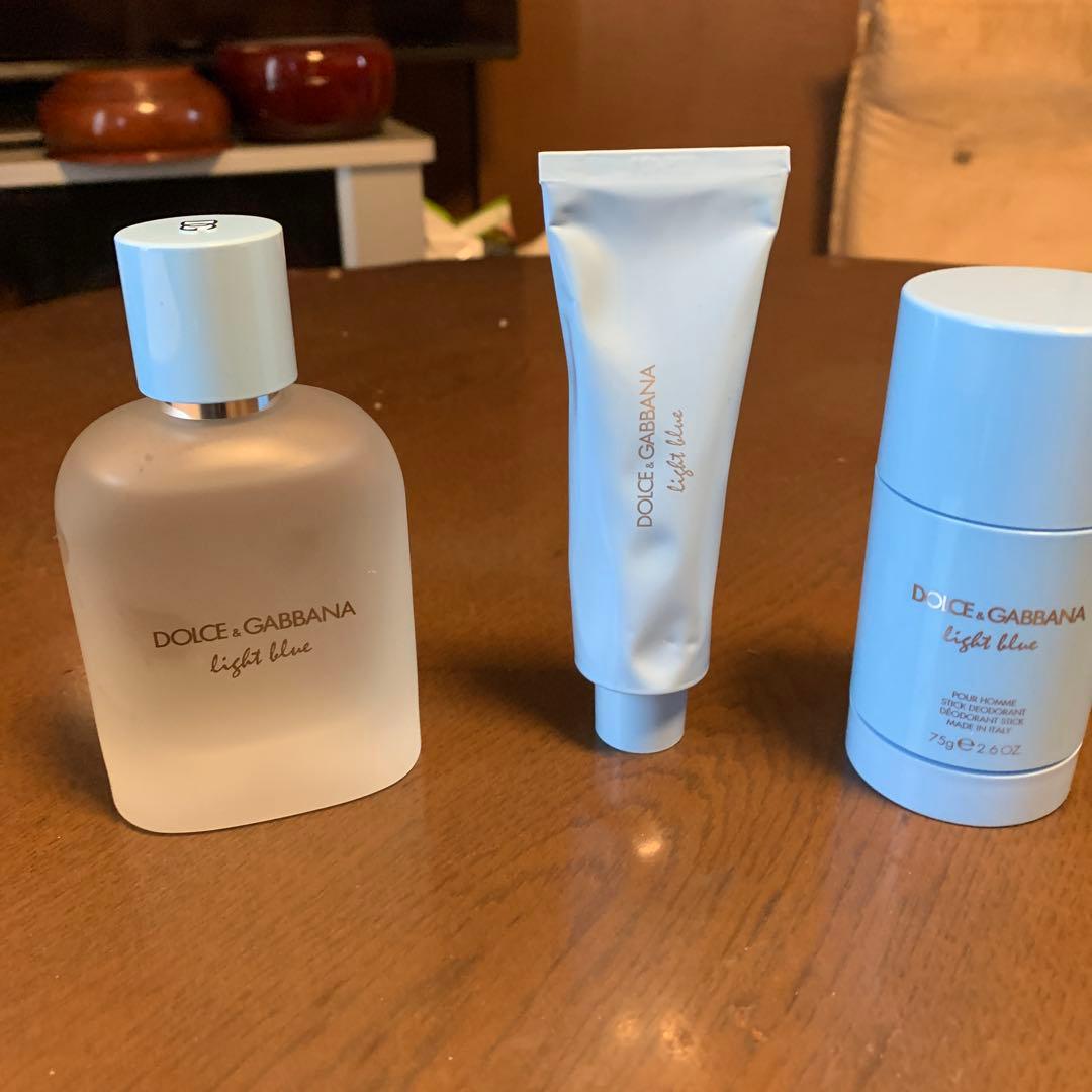 DOLCE & GABBANA 香水　ライトブルー　プールオム