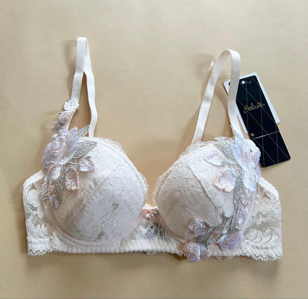 タグ付未使用】C70ワコール サルート Salute ブラジャー - メルカリ