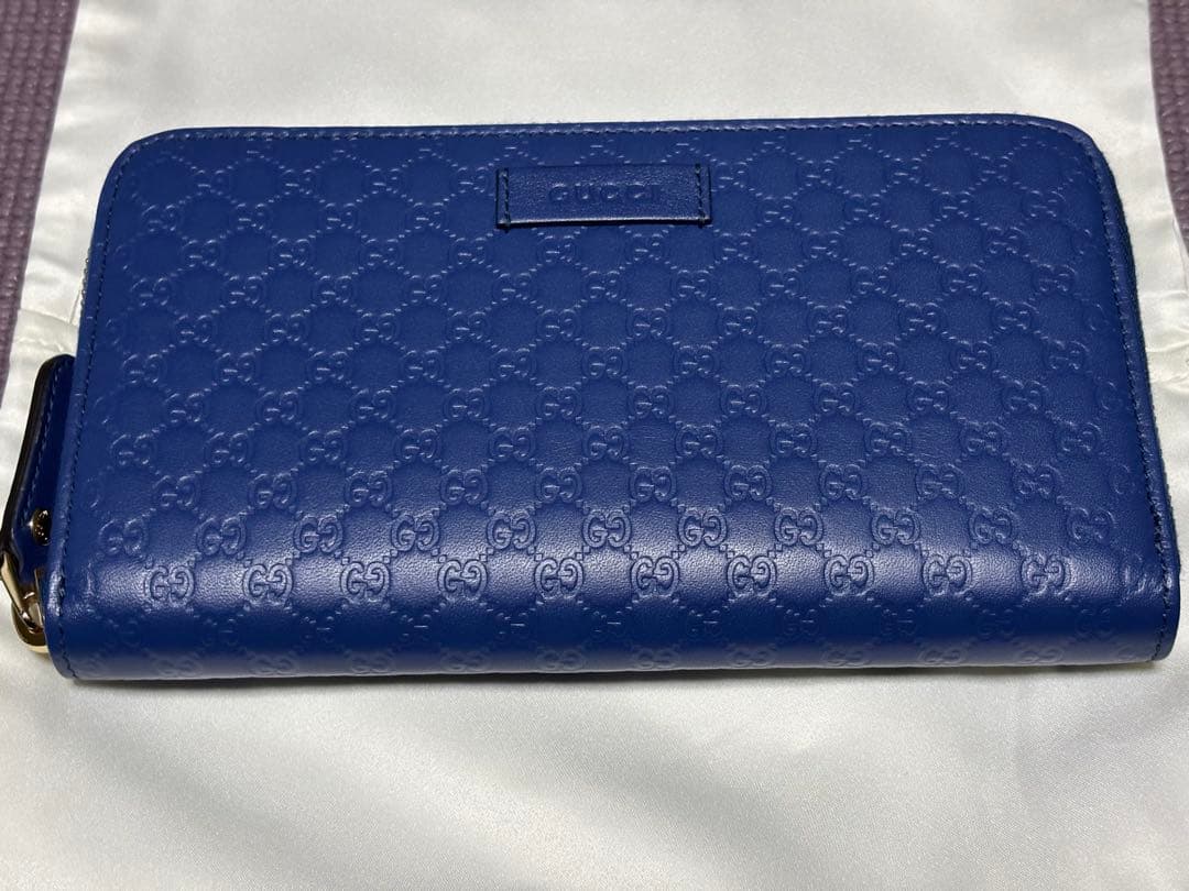 値下げしました‼️GUCCI ブルーレザー 長財布 GGパターン