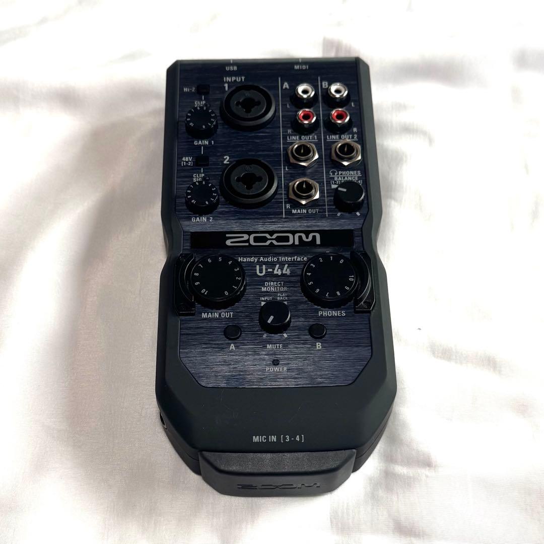 ZOOM U-44 オーディオインターフェイス U-44 Handy Audio Interface | ZOOM