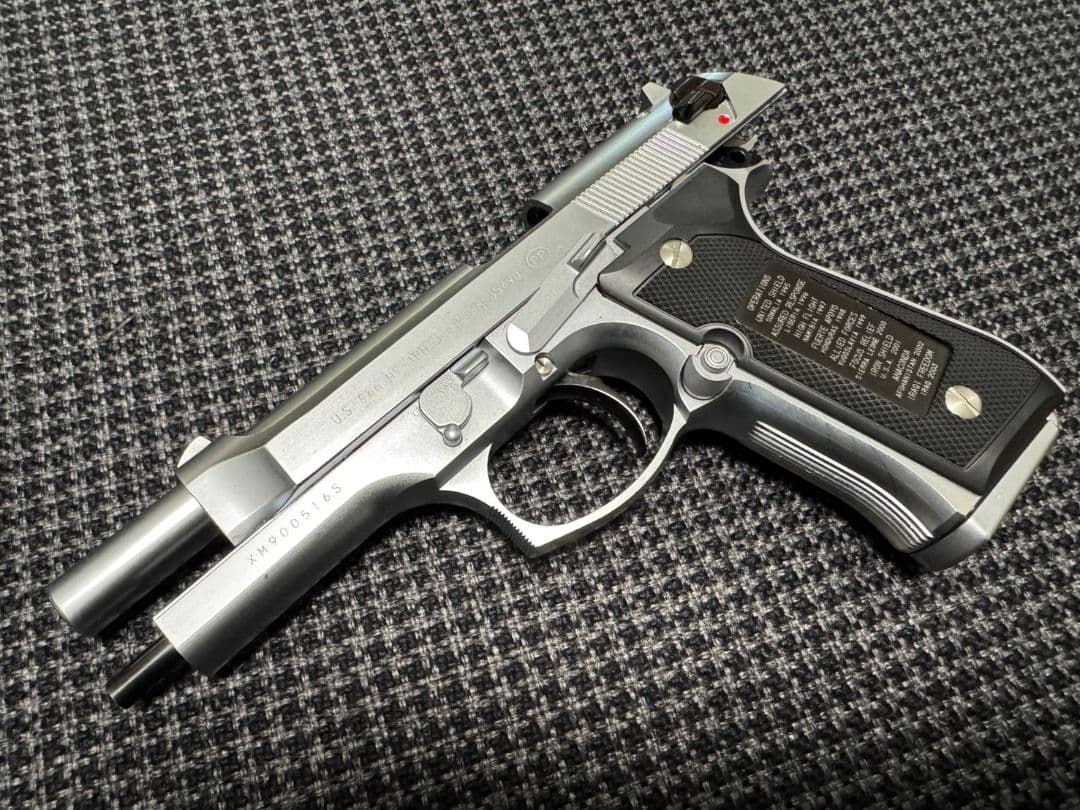 KSC M9 アニバーサリーシルバーリミテッド ABS 非07/ガスブローバック KSC] M9 アニバーサリー ブラック&シルバー リミテッドの買取価格と