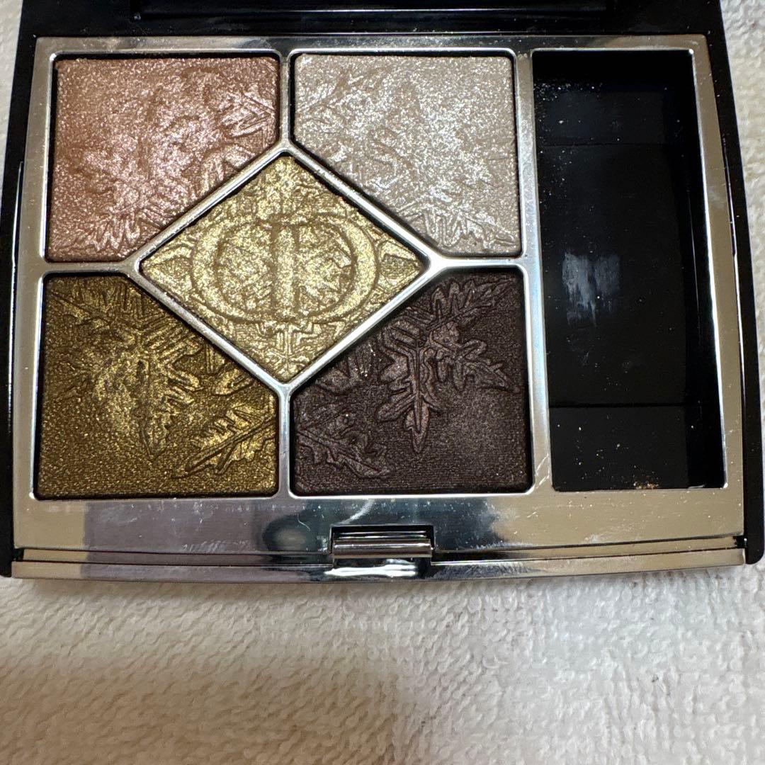 Dior サンク クルール クチュール 549 ゴールデン スノー 限定色