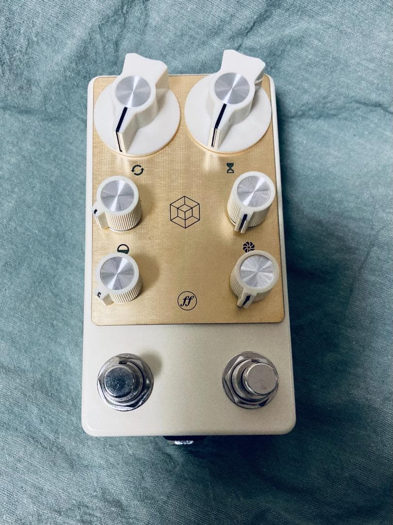 ギター Fjord Fuzz LOKE