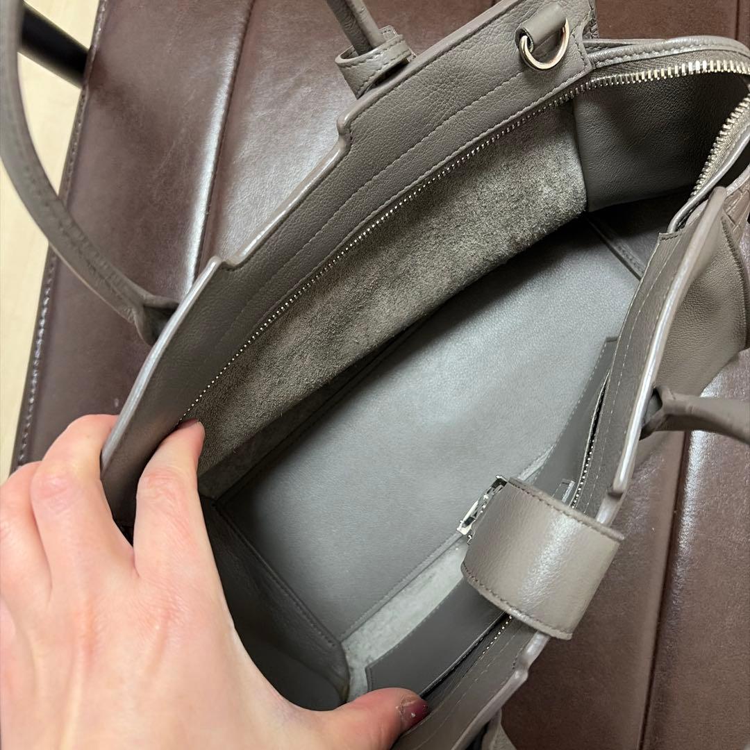 バッグ グレー イブサンローラン ダウンタウンカバス - メルカリ