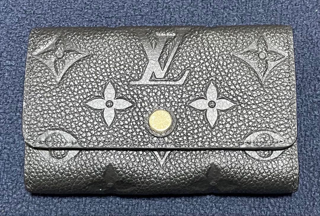 Louis Vuitton グレー レザー キーケース - メルカリ