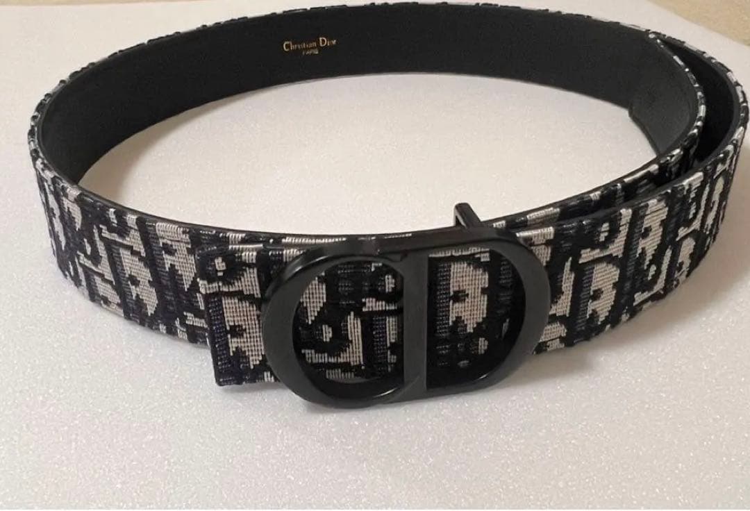 DIORベルト 海外購入品（詳細は画像をご確認ください） Dior（ベルト）のフリマアイテム一覧