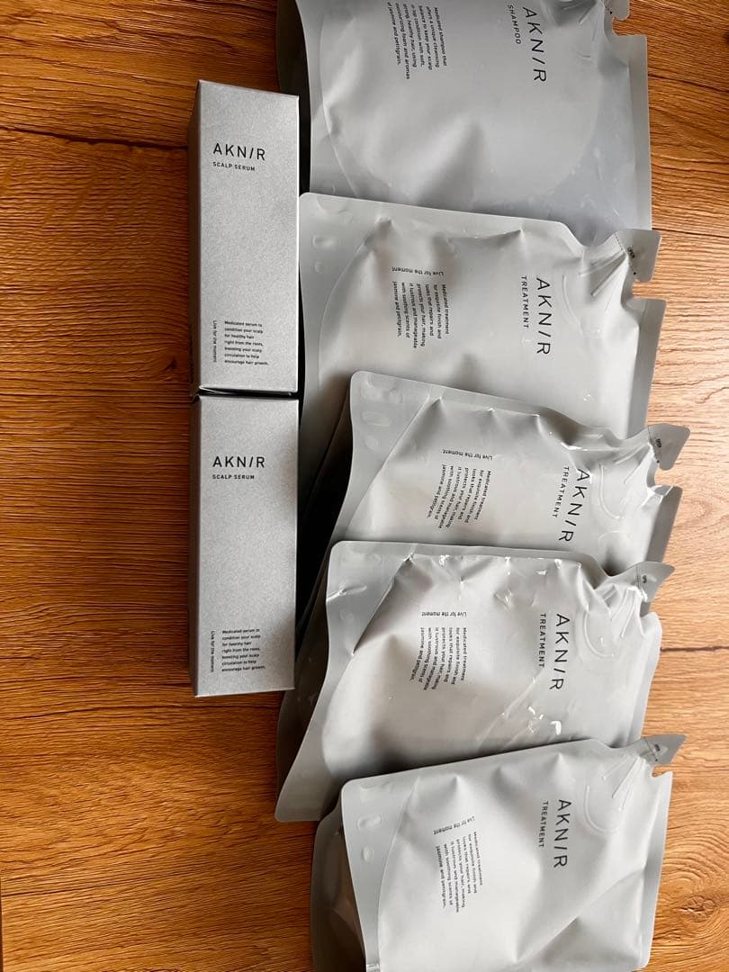 AKNIR スカルプケア3点セット（セラム・シャンプー・トリートメント新品未使用