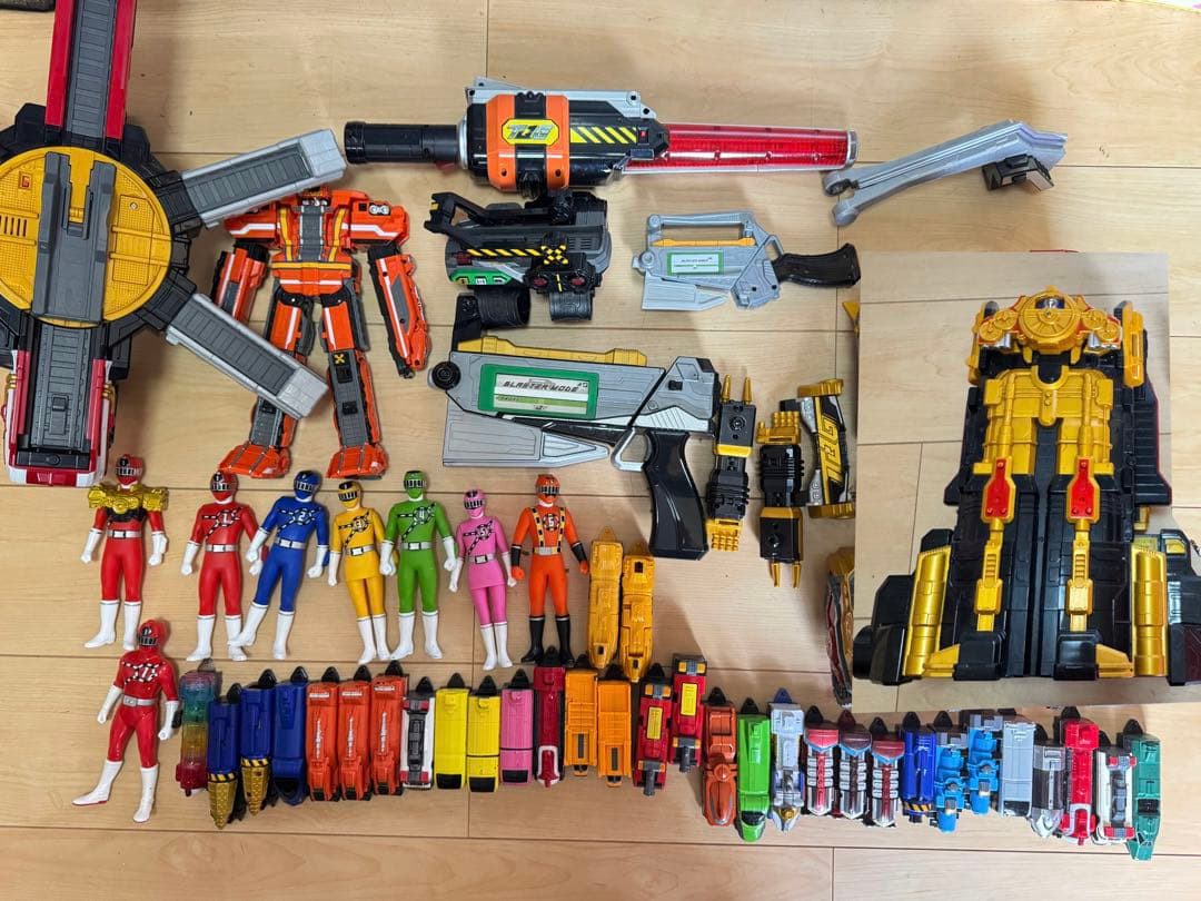 烈車戦隊　トッキュージャー　　最強合体　ビルドダイオー 烈車戦隊 トッキュウジャー トッキュウレインボー 最強合体 ビルド