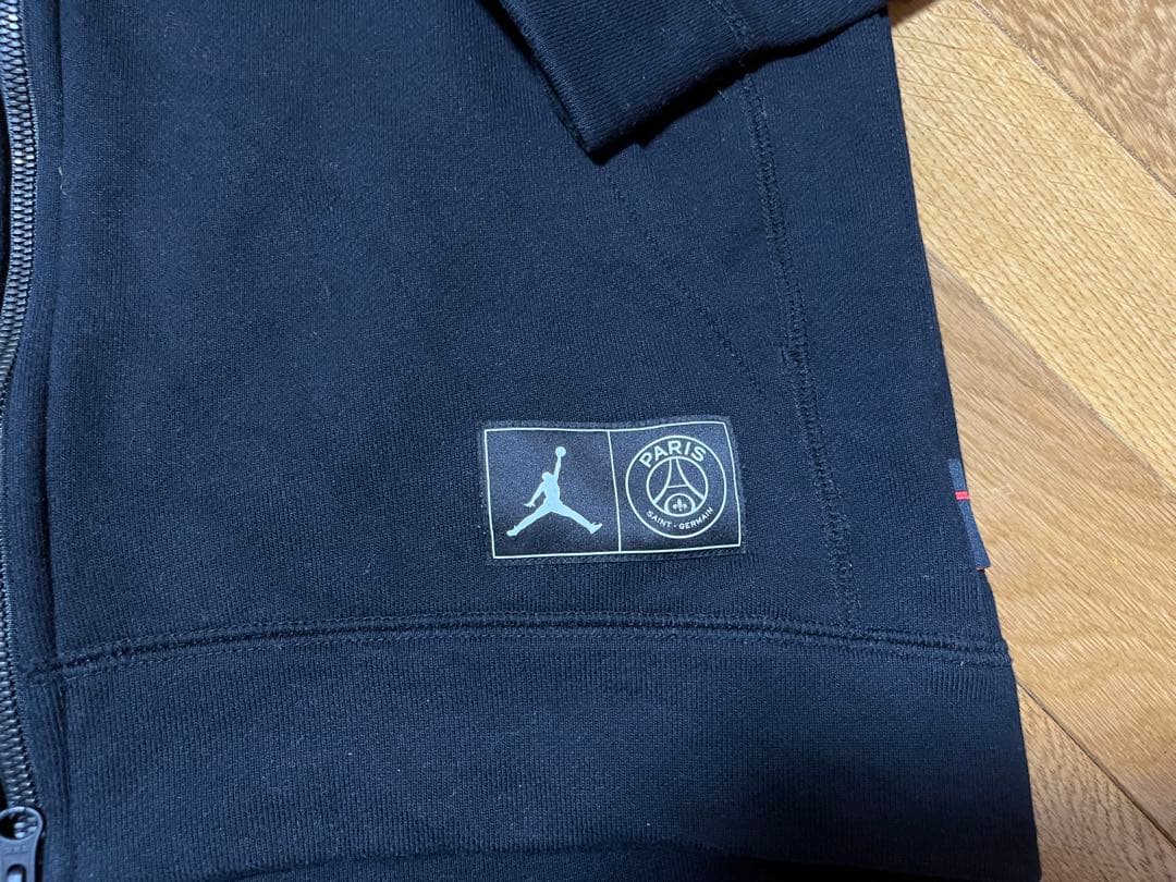 ピカピカ専用 最終値下げ‼️パリサンジェルマン JORDAN パーカー