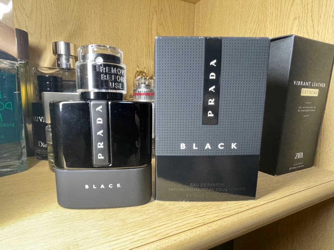 PRADA ルナ ロッサ ブラック オーデパルファン 50ml