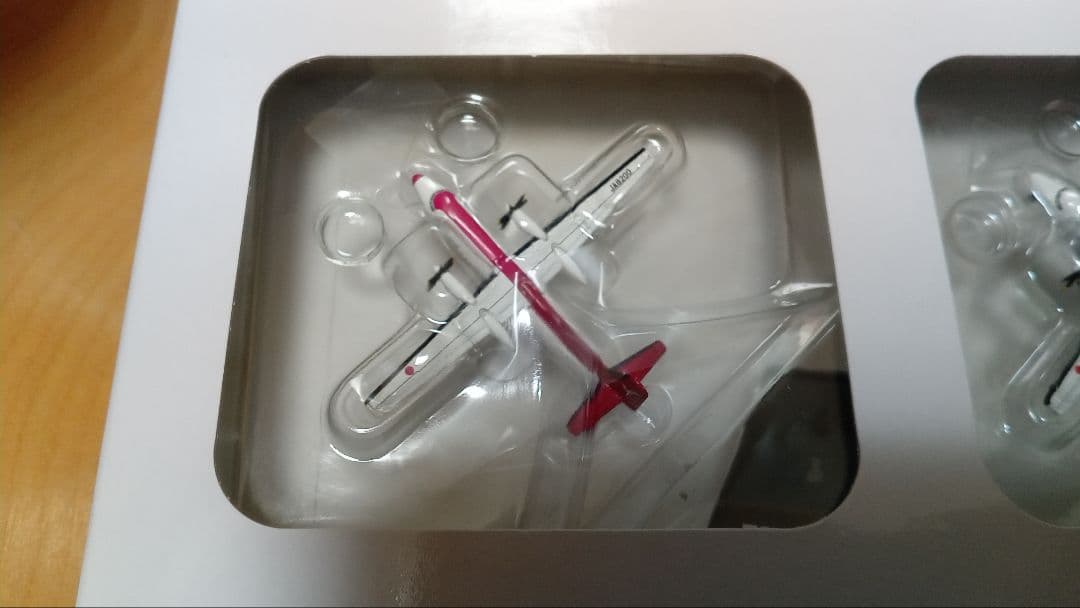 全日空商事 ANA NHS52005 1/500 FOKKER50 - メルカリ