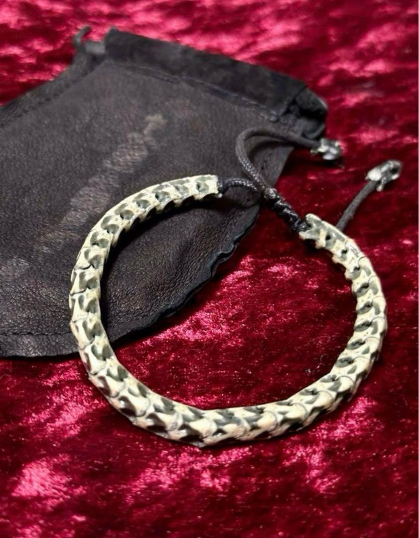 If six was nine スネーク ボーン ブレスレット