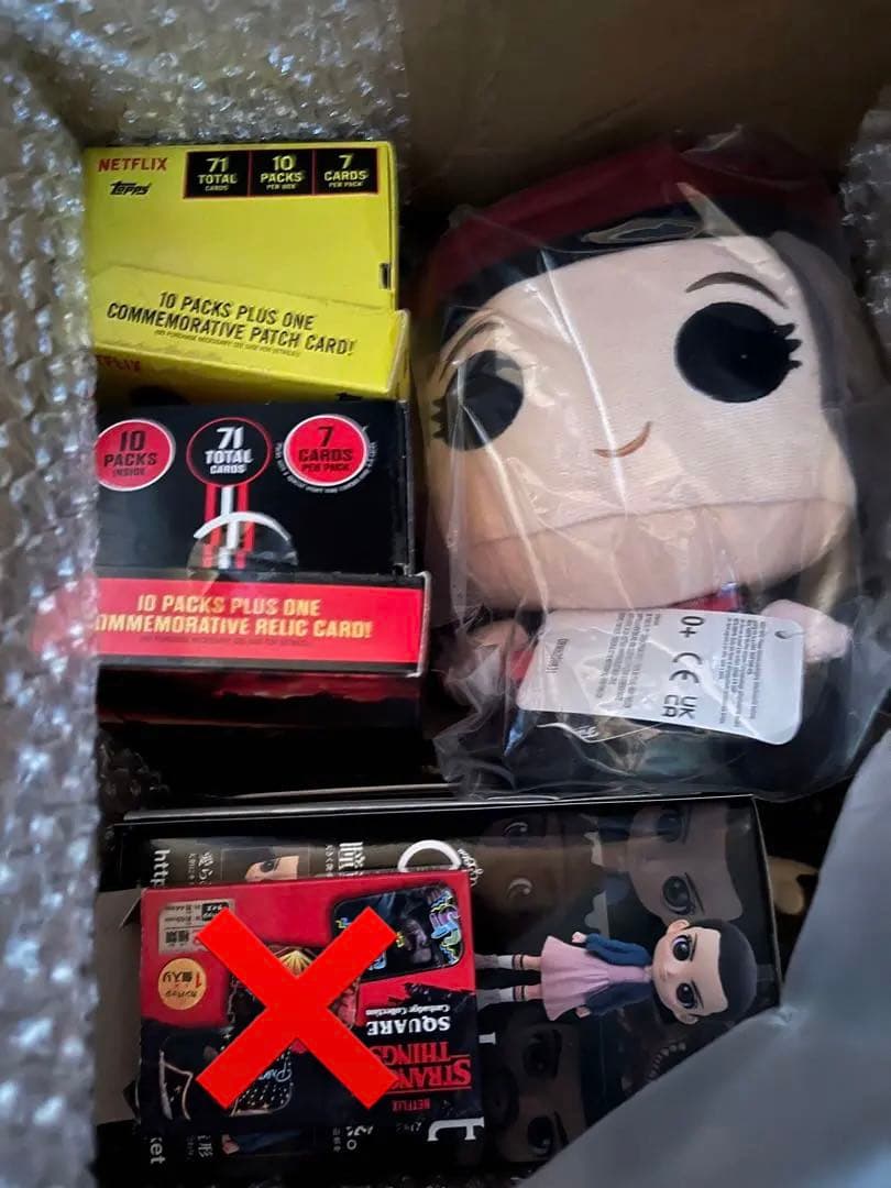 ストレンジャーシングス グッズ大量まとめ売りセット ストレンジャーシングス グッズ大量まとめ売りセット strangerthings