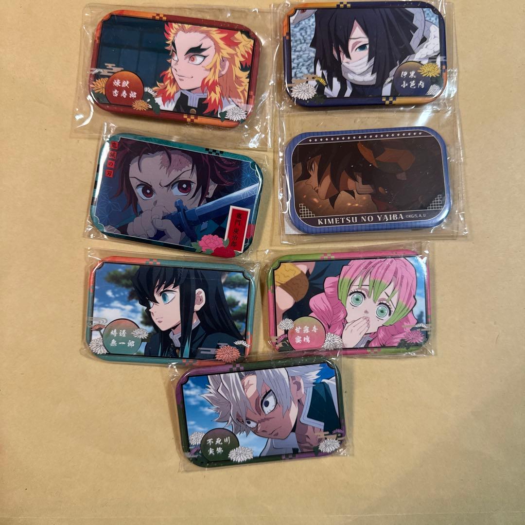 鬼滅の刃 スクエア缶バッジ まとめ売り 7点セット - メルカリ
