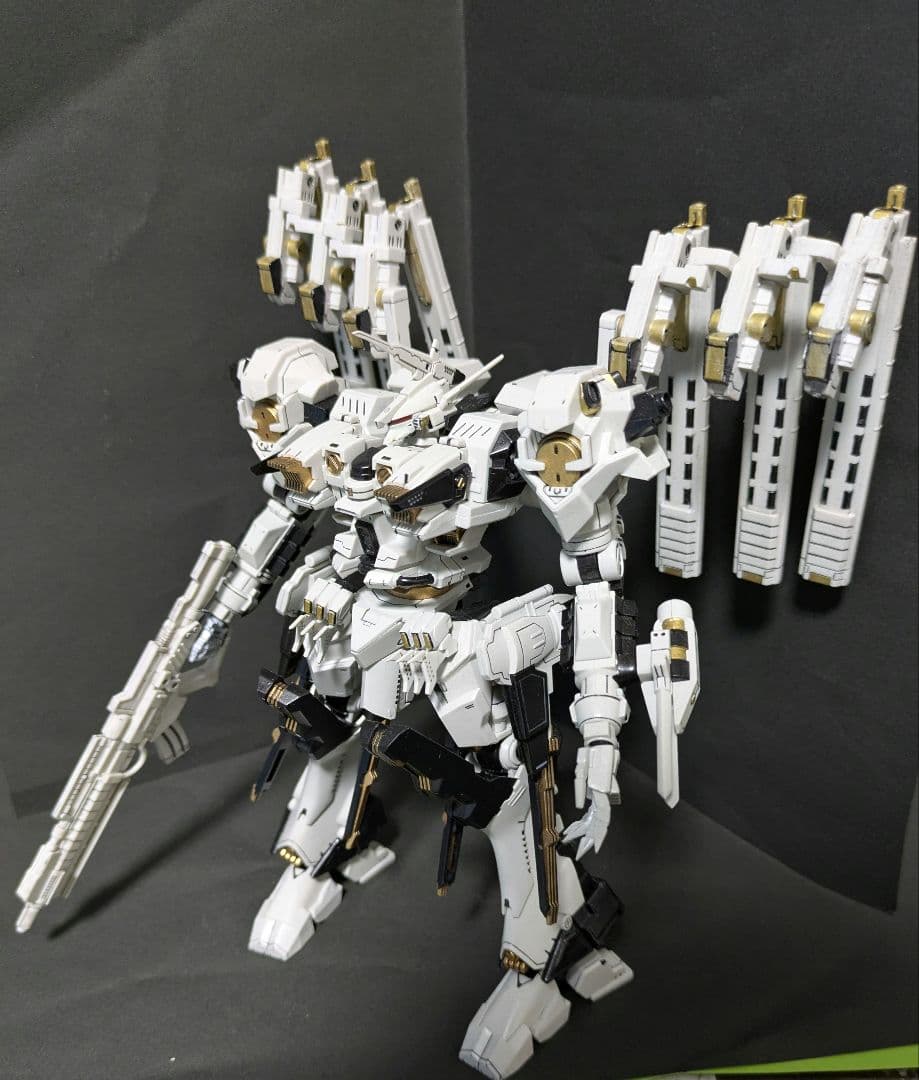 アーマードコア ノブリス・オブリージュ 塗装済み プラモデル - メルカリ