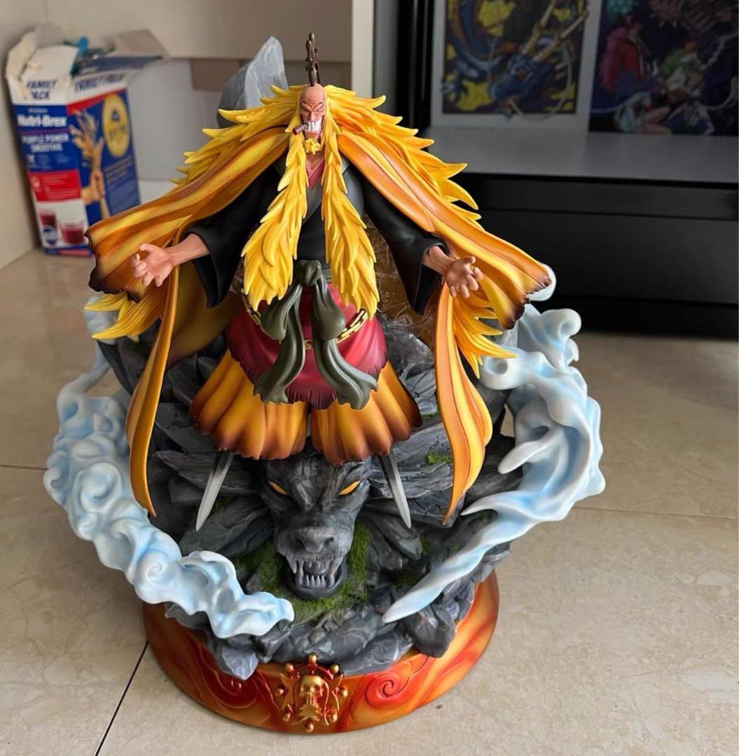 ワンピース Black -STUDIO シキ フィギュア