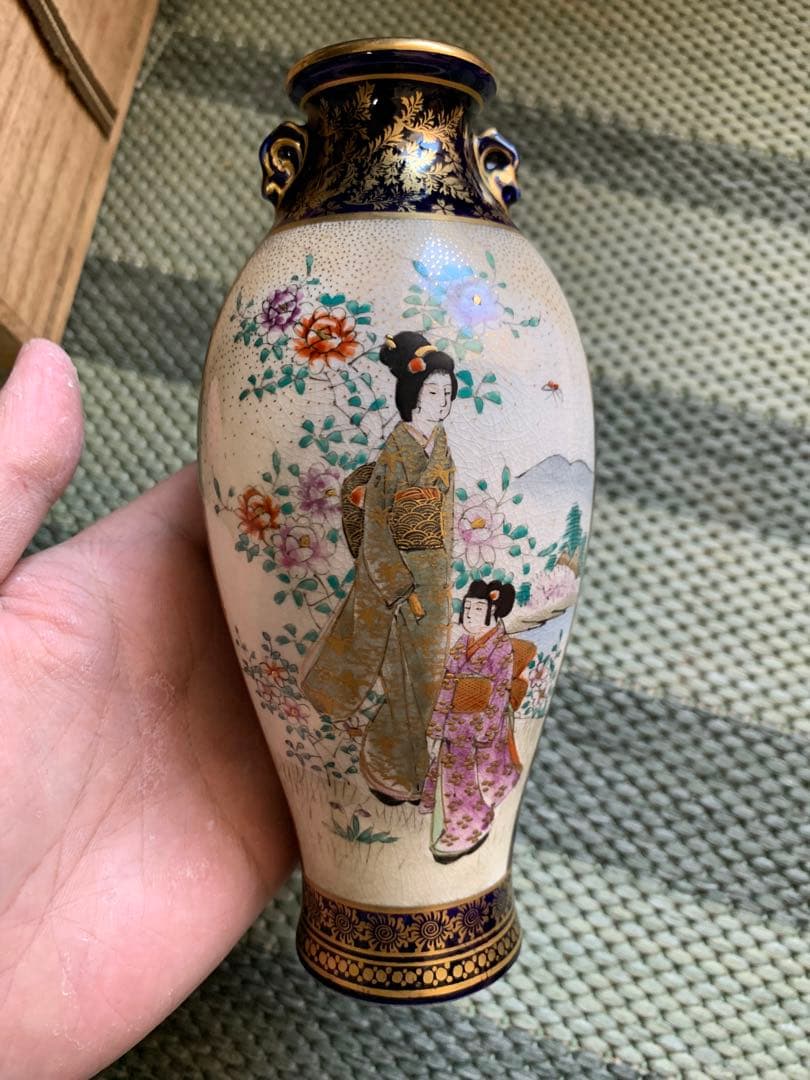 明治時代 薩摩焼「美人図小花瓶」楠部銘 箱付 花瓶 古玩 色絵 花器 古美術 長谷川美山 薩摩錦手 山水花詣図花瓶 | 明治工芸・明治金工の販売専門