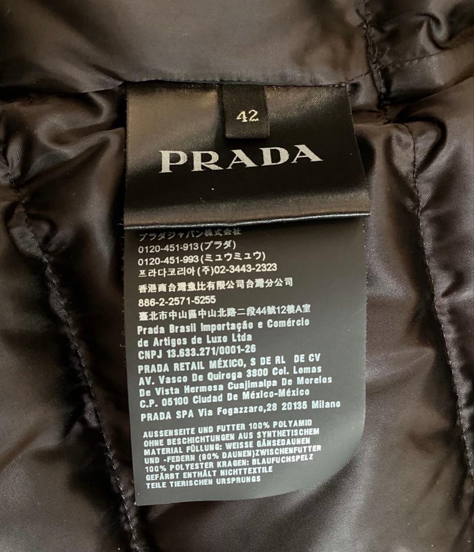 PRADA ブラック ダウンジャケット リアルファー付 42 紙袋付き - メルカリ