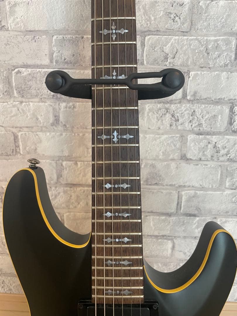 Schecter Demon-6 中古 アクティブPU搭載 - メルカリ