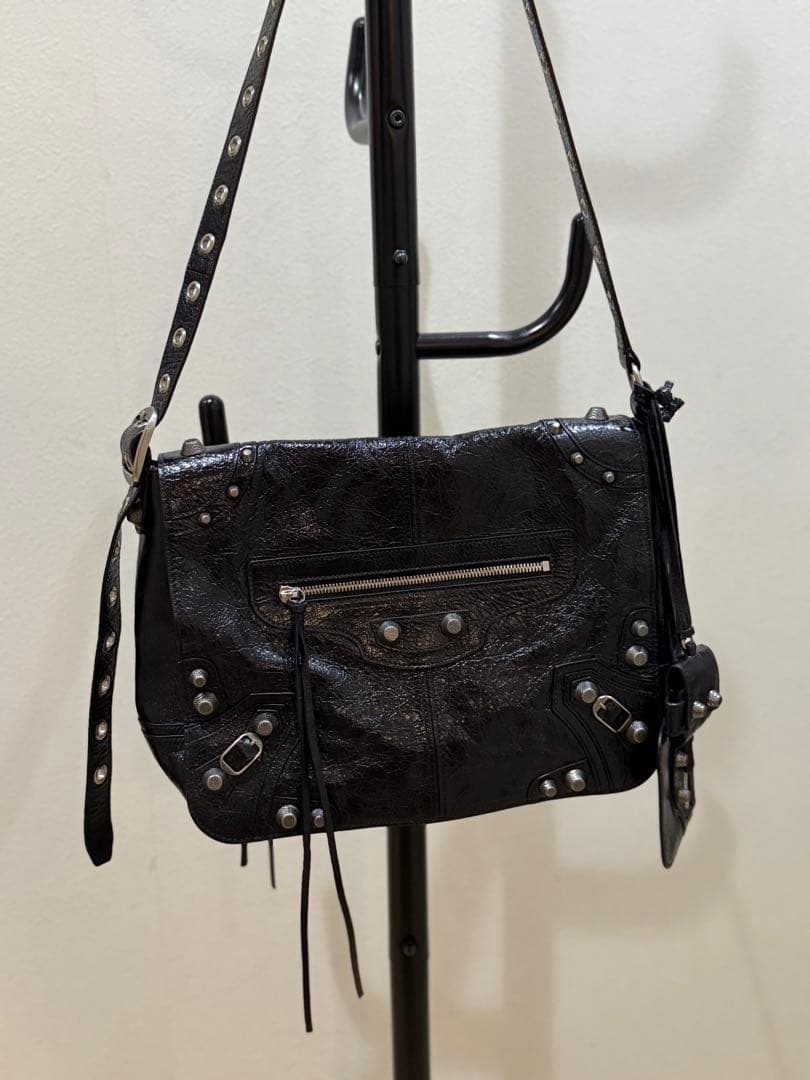 ayaBALENCIAGA LE CAGOLE MEDIUM レア品