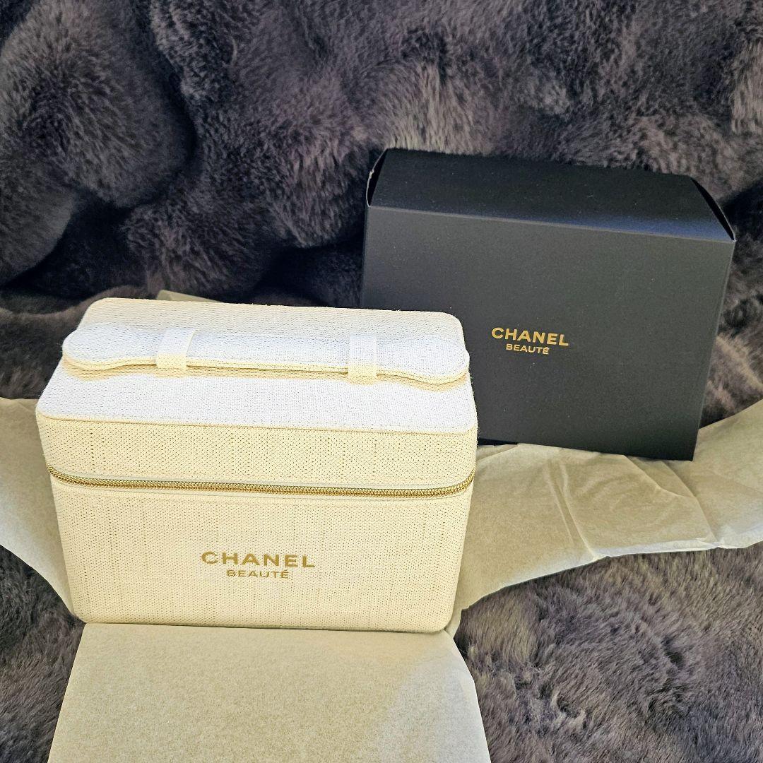 CHANEL シャネル ノベルティ バニティケース バニティポーチ - メルカリ