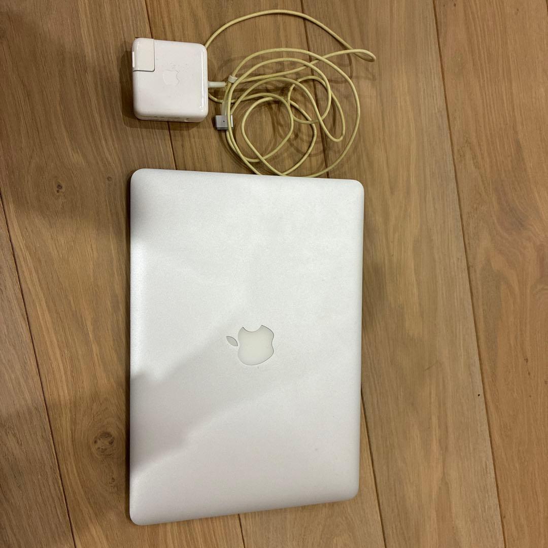 MacBook Air 充電器付き　2015年購入　13インチ　128GB容量